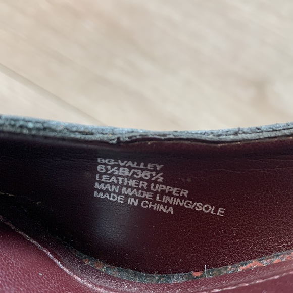 BCBG Generation red- bronze toned snakeskin inspired platform heels size 6.5 - Picture 8 of 8